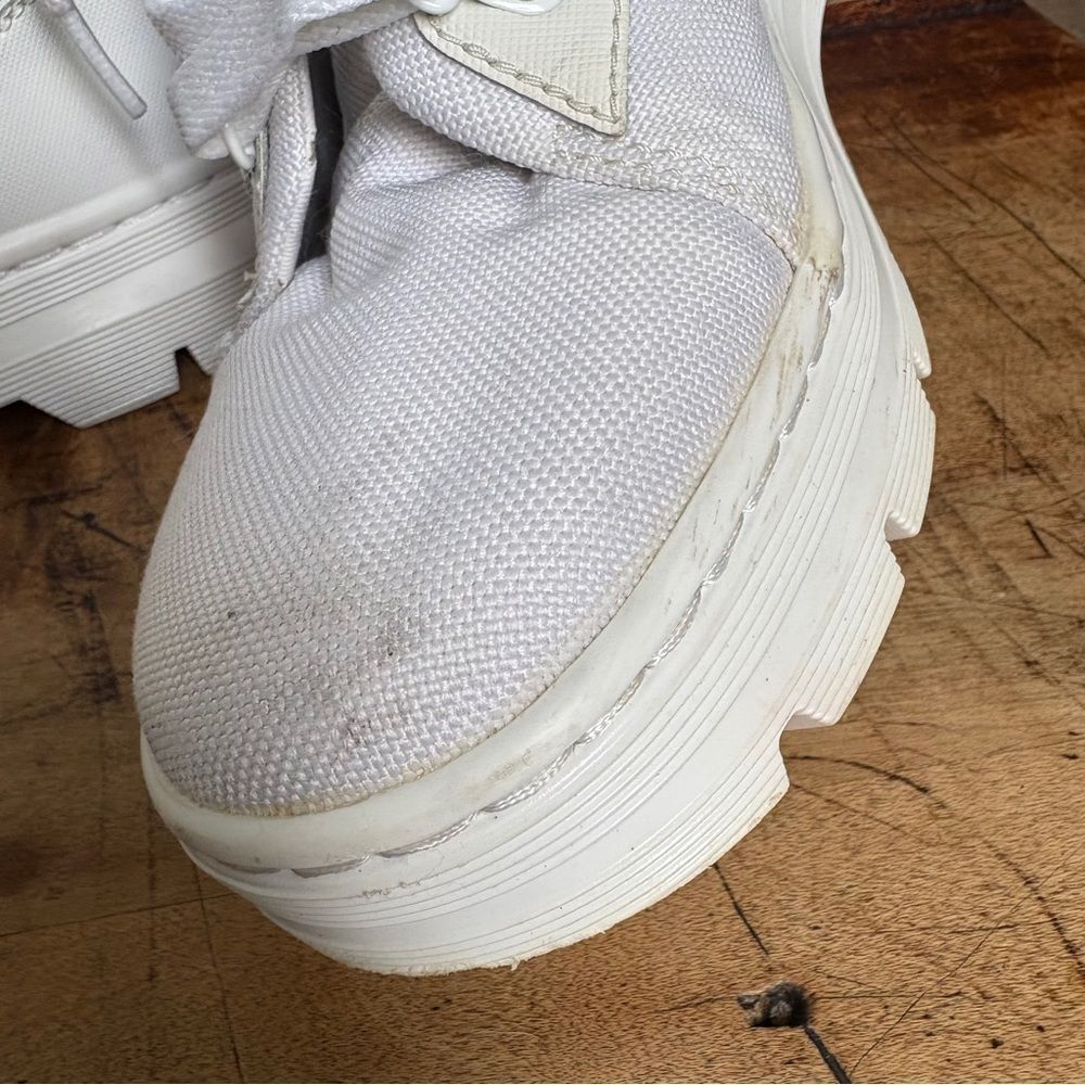 Dr. Martens White High-Top Boots Women's sz 8 preworn see pix for blemishes - Picture 10 of 15